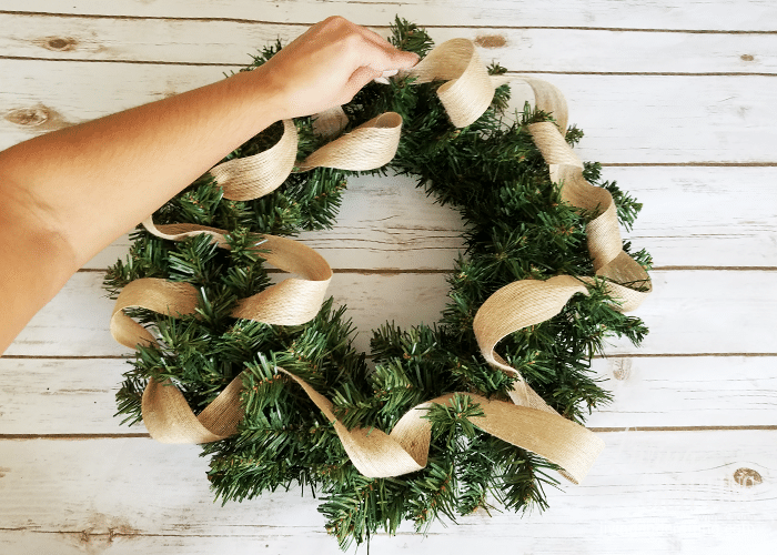 DIY Burlap Christmas Wreath 3