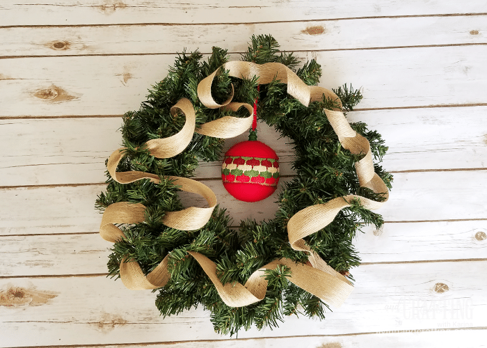 DIY Burlap Christmas Wreath 5