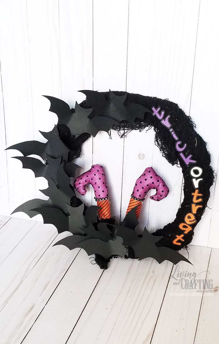 Easy Halloween Witch Wreath Bats