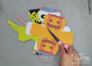 Jack O Lantern Paper Bag DIY (Easy for kids) - Living and Crafting