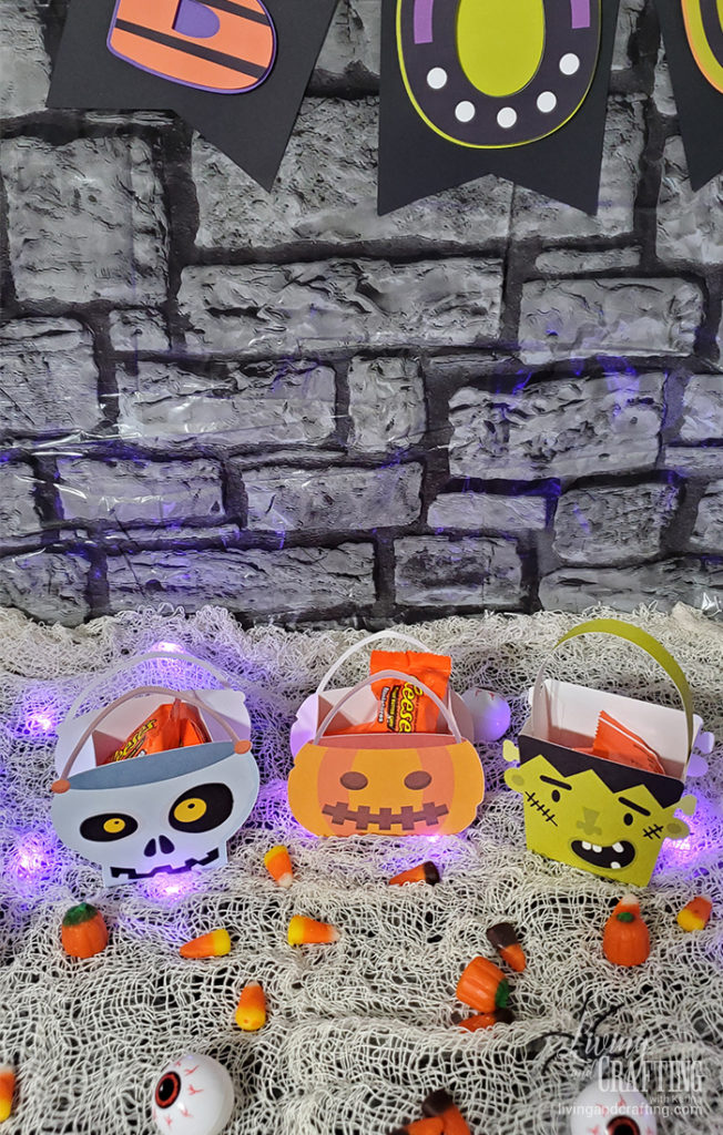 Jack O Lantern Paper Bag DIY (Easy for kids) - Living and Crafting